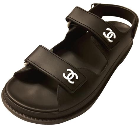 chanel beach sandals 2020.